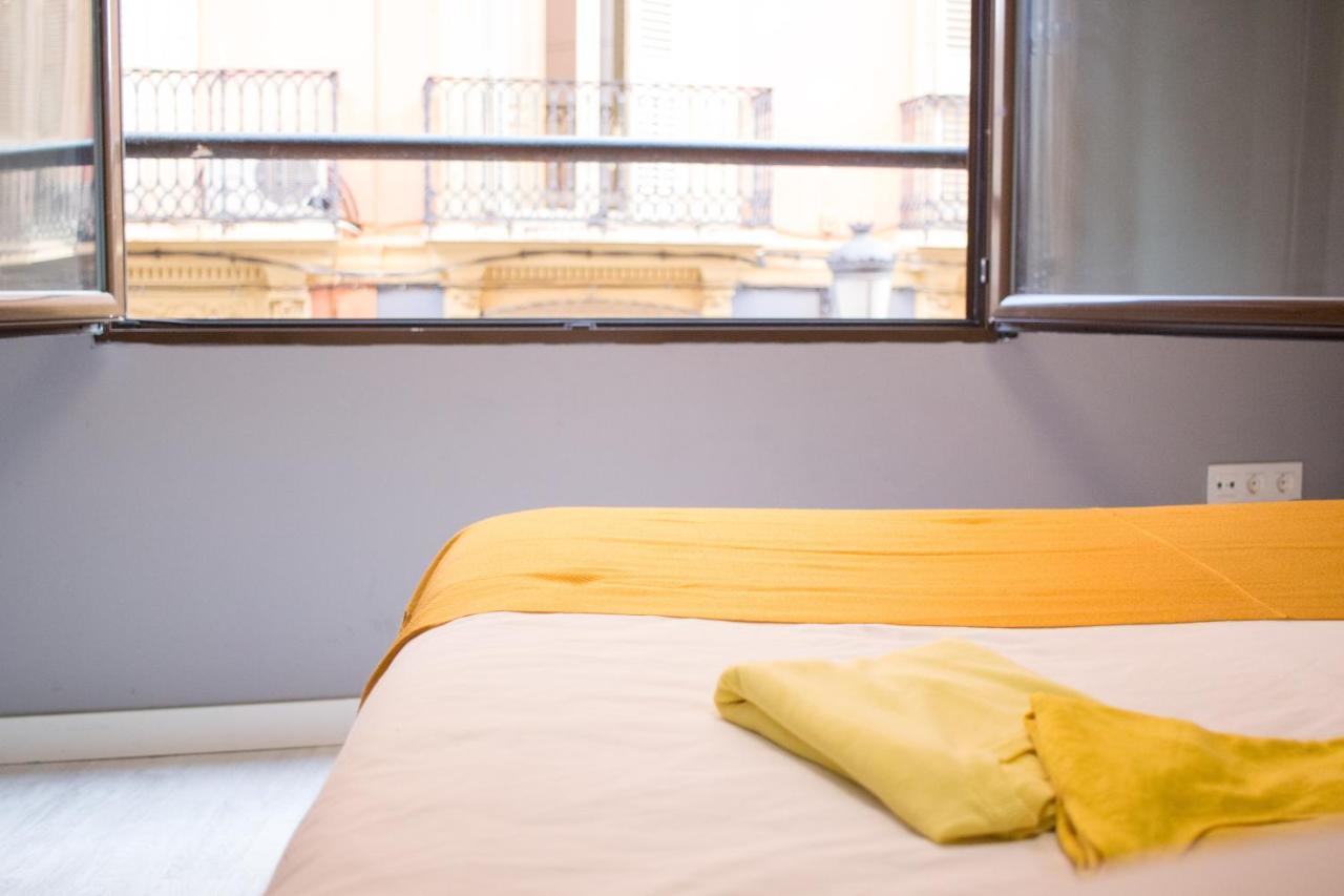 Torres De Quart 26 Apartment Valence Extérieur photo